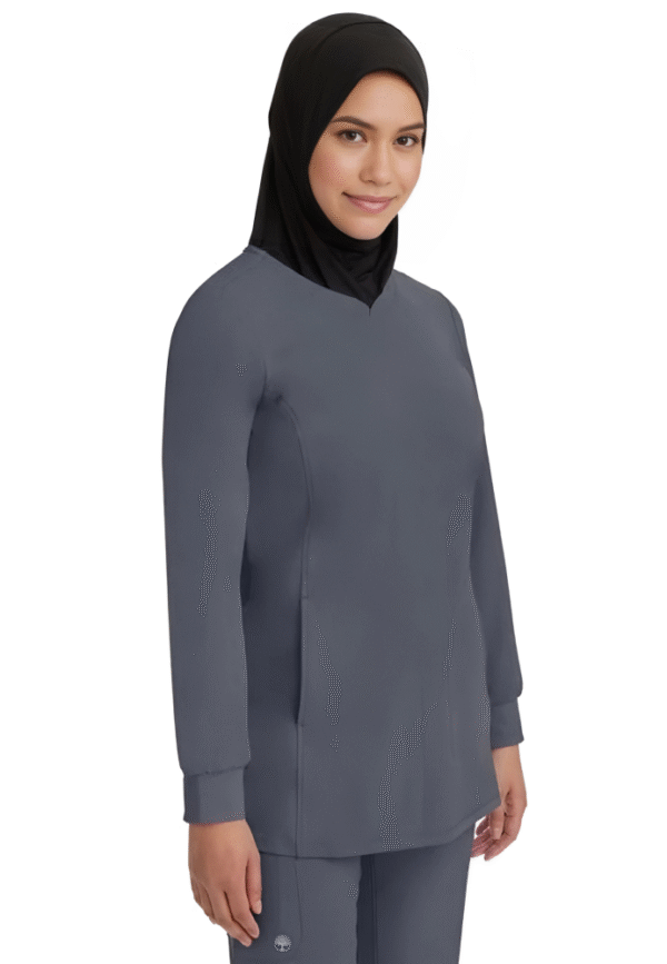 ⁦Healing Hands Women’s Fatima Solid Scrub Top + Rebecca Drawstring Flare Pant / Pewter⁩ - الصورة ⁦3⁩